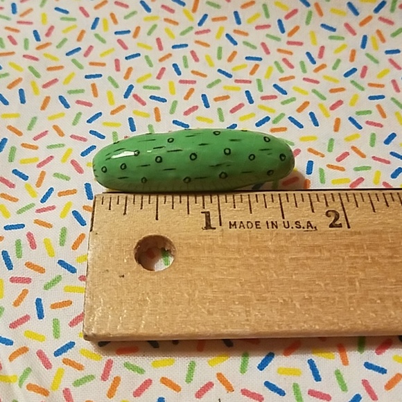 Vintage glazed ceramic pickle pin - Picture 8 of 8